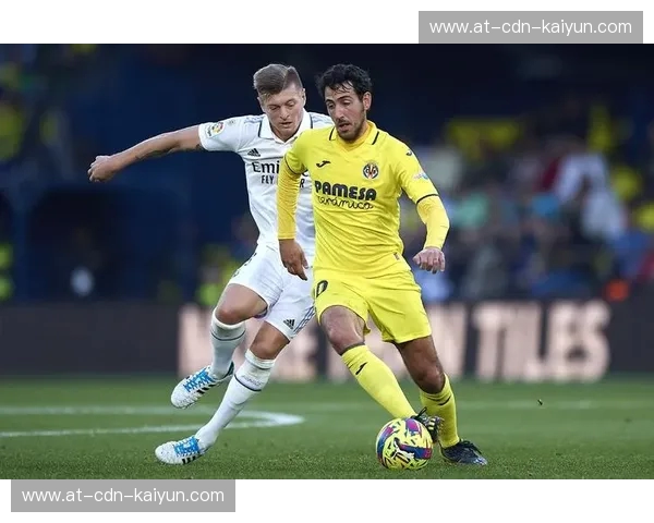 陶瓷球场的黄色风暴与白衣军团的荣耀远征：比利亚雷亚尔vs皇马，谁才是西甲之巅的极致猎手？